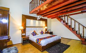 Fabhotel Moon II